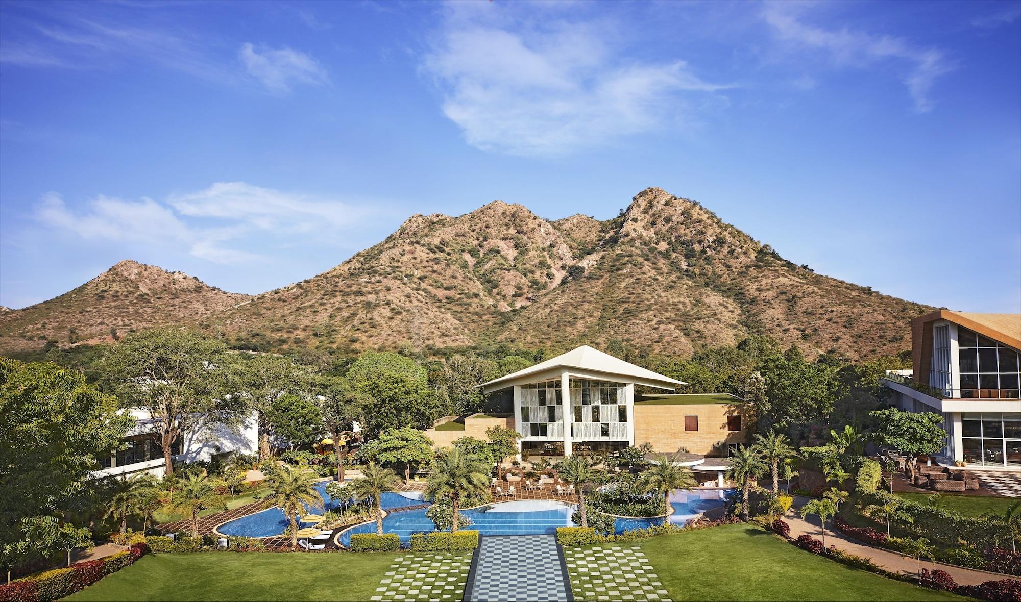 Taj Aravali Resort & Spa Udaipur Exterior foto