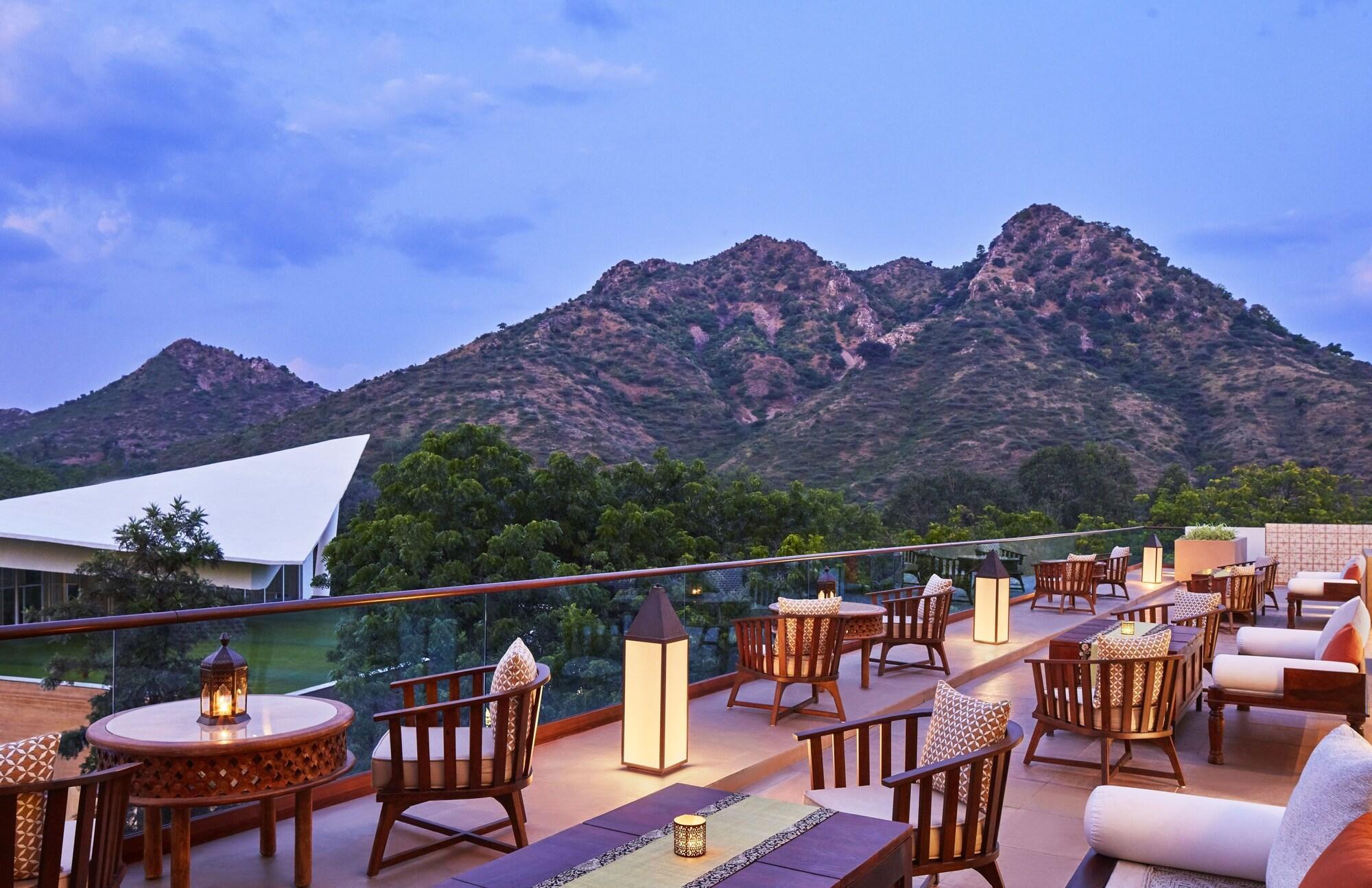 Taj Aravali Resort & Spa Udaipur Exterior foto